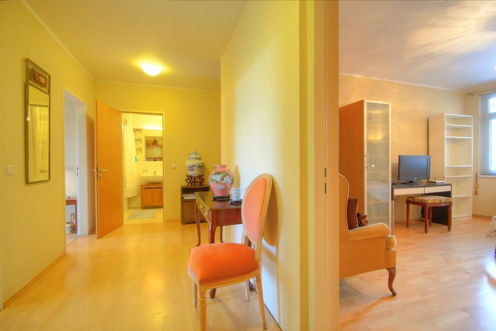 Apartment Zvonarka Prague